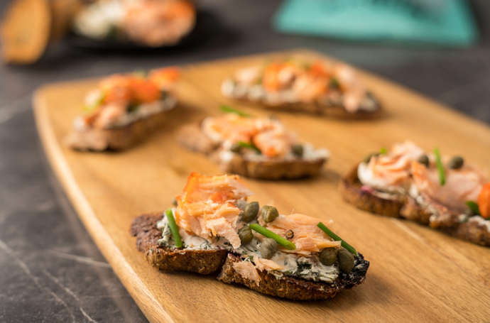 Smoked Salmon Crostini with Cream Cheese, Dill & Capers with Unbun's Mini-Baguettes